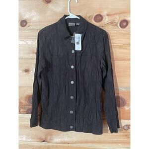 NWT! Chico's women's button down textured shirt blouse. Black. Size 1